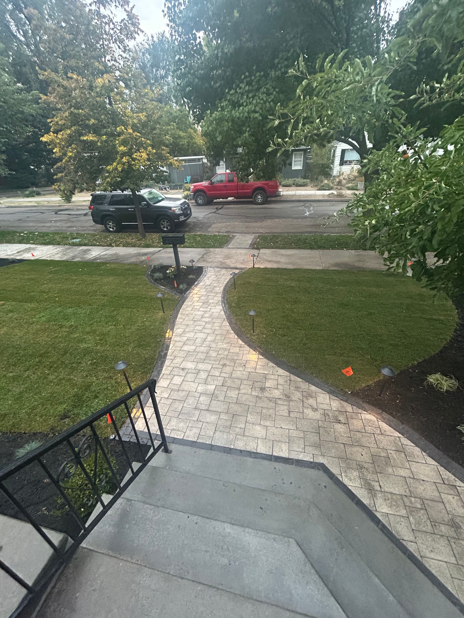 Gallery photos for Front Yard Landscaping and Lighting Completed: Image #3