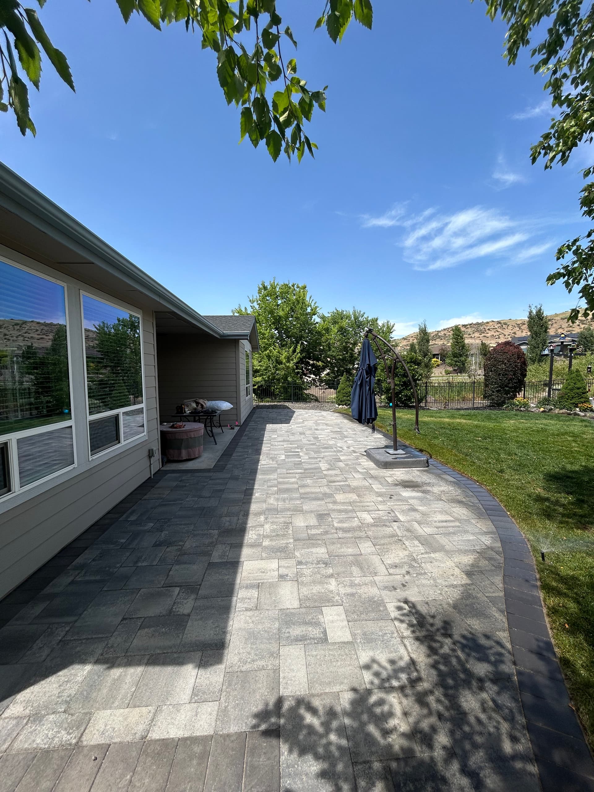 Gallery photos for Stunning Paver and Flagstone Patios Completed: Image #5
