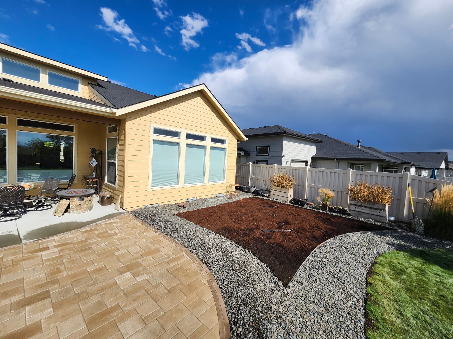 Gallery photos for Nampa Backyard Makeover with Unilock Paver Patio: Image #1